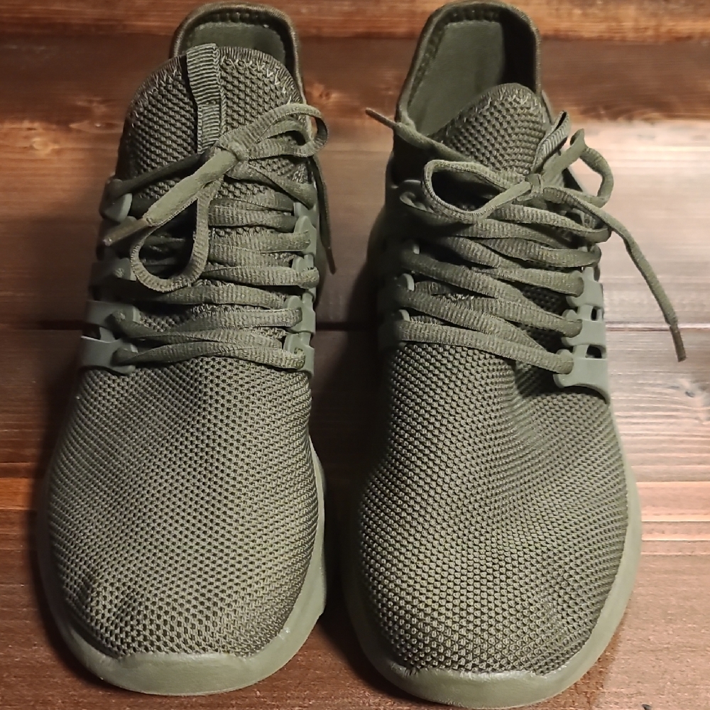 Men's Green Athletic Shoes
